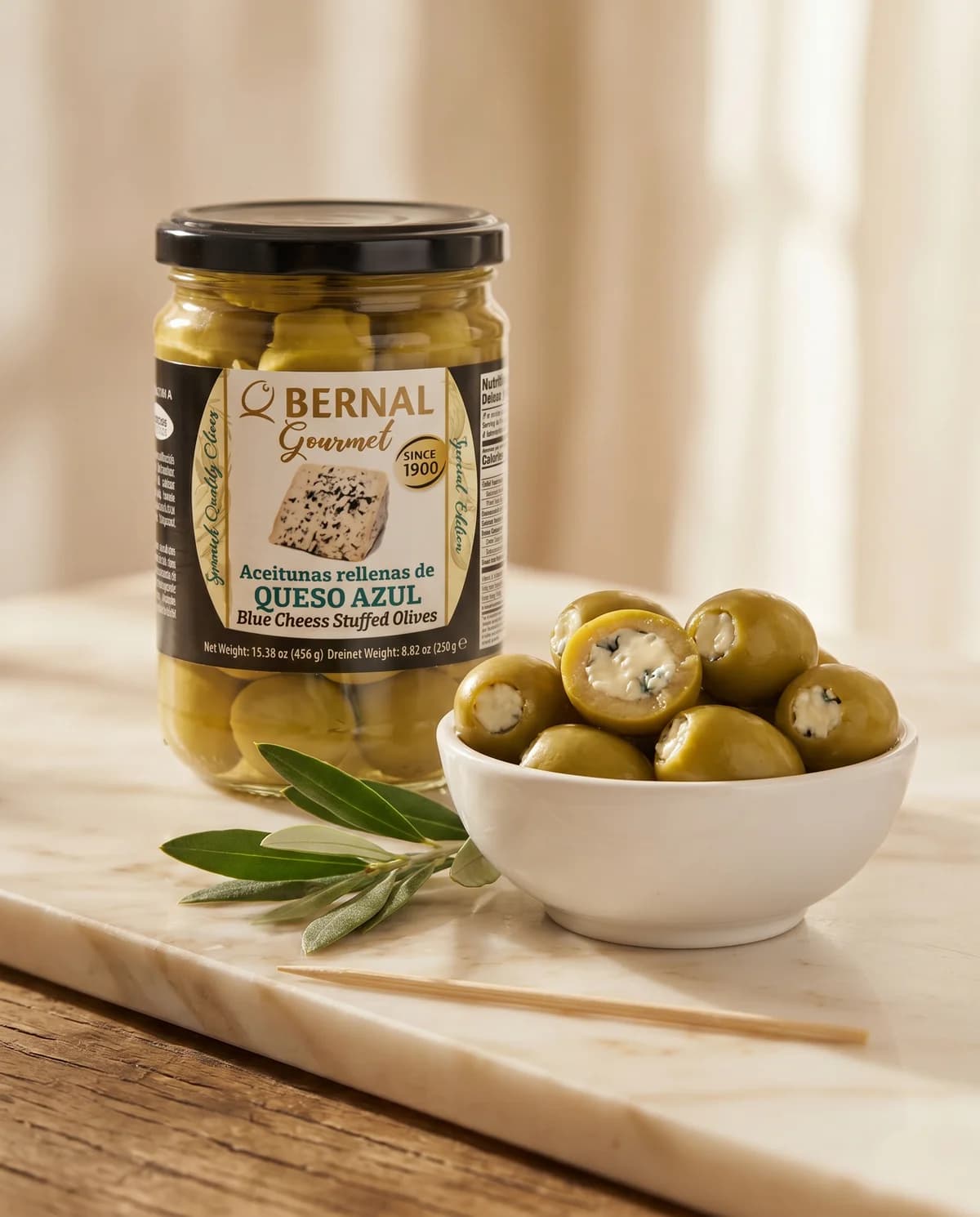 Оливки, фаршированные сыром